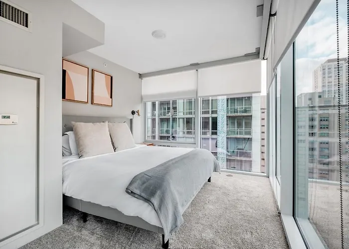 Apartment Streeterville 2br W Pool Gym Nr Riverwalk Chi-881