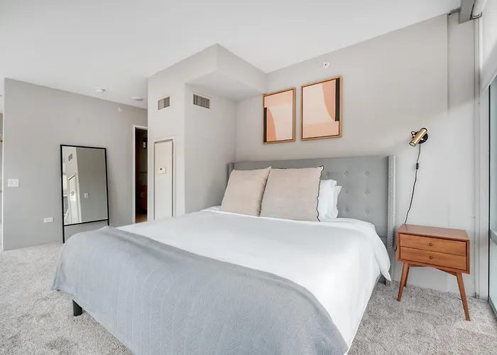 Streeterville 2br W Pool Gym Nr Riverwalk Chi-881 Apartment Chicago